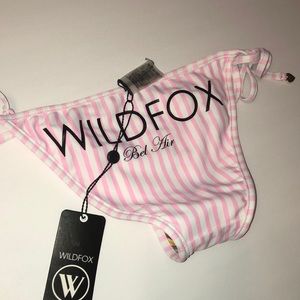⚡️⬇️WILDFOX 80’s Hamburger Retro Reversible Cheeky Bottom Fun pink NWT
